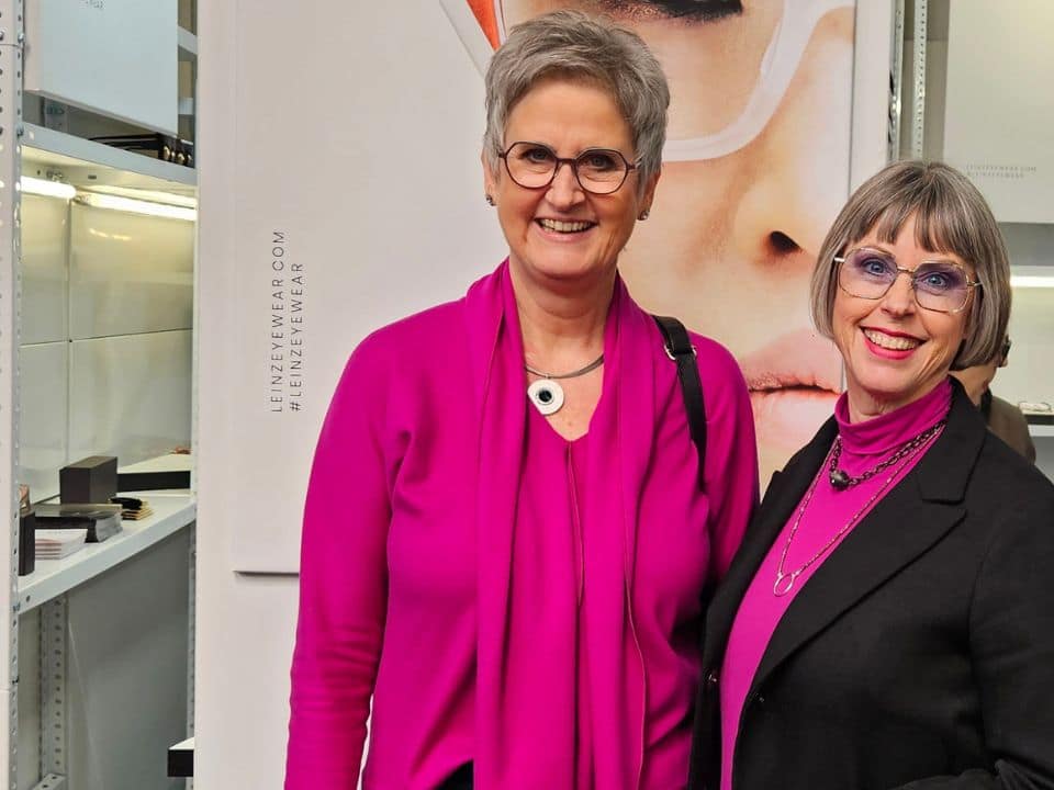 Petra Waldminghaus und Karin Stehr kündigen ihr Seminar im März 2026 an.